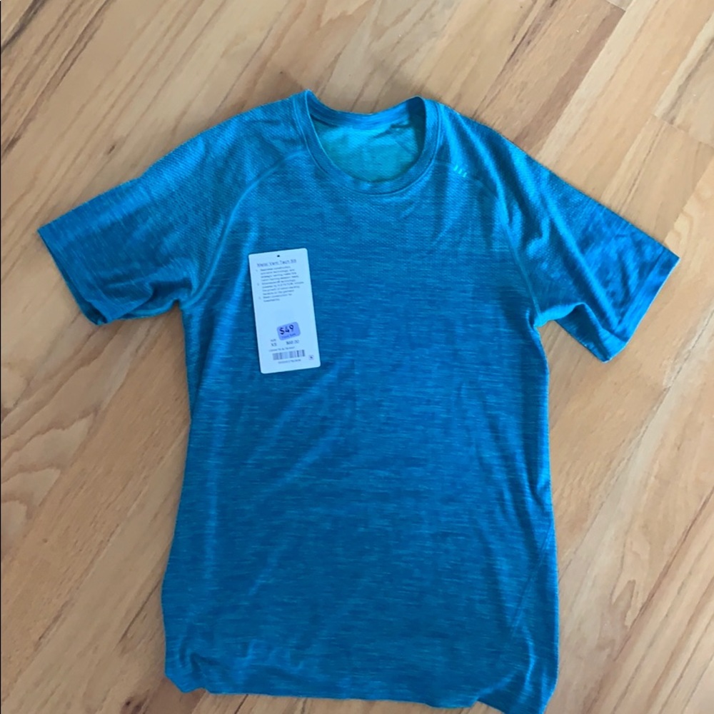 Men’s - Lululemon Metal Vent Tech SS - size XS